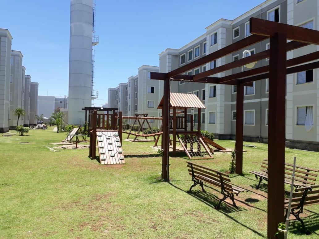 Pinda X Campos X Aparecida Apartment Pindamonhangaba Exterior photo